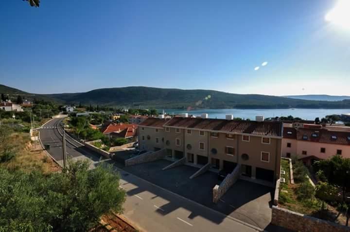 Panorama Sunset Apartments Cres Kültér fotó